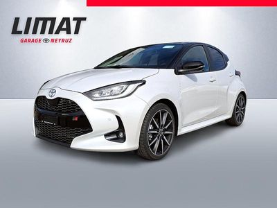 Weiss Neu 2025 Toyota Yaris Hybrid Sport Limousine | CHF 33’430 (Etwas zu teuer)