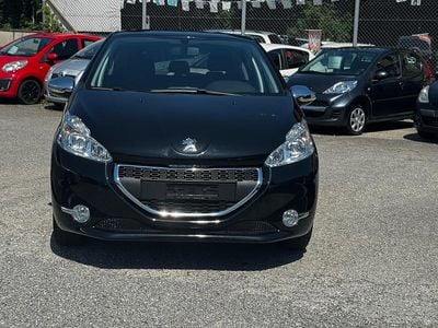 Gebraucht 2014 Peugeot 208 Style Kleinwagen | CHF 5’800 (Fairer Preis)