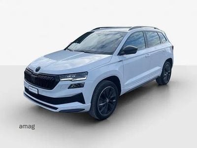Moon weiss, metallic Gebraucht 2022 Skoda Karoq SportLine SUV | CHF 27’990 (Fairer Preis)