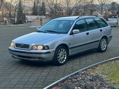 Gebraucht 2000 Volvo V40 | CHF 990