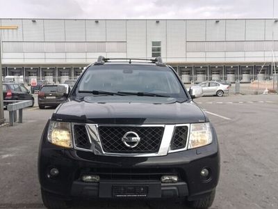 gebraucht Nissan Navara Double Cab LE 2.5 dCi 4WD