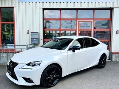 Lexus IS200t