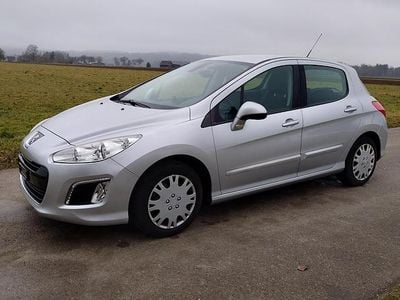 Gebraucht Peugeot 308 Active 120 PS (88 kW) 2011