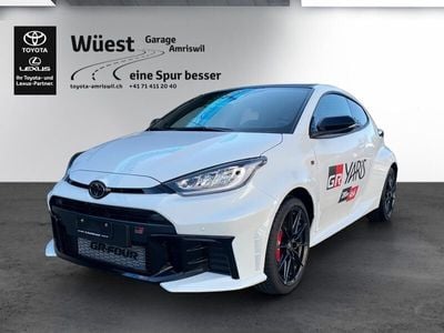 Weiss Gebraucht 2024 Toyota Yaris Sport Limousine | CHF 48’380