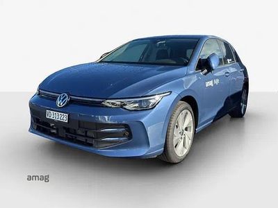 Anemone blue metallic Gebraucht 2025 VW Golf VIII United Limousine | CHF 30’990 (Fairer Preis)