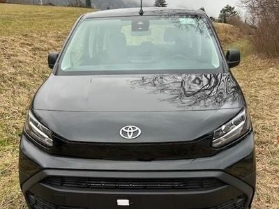 Anthrazit Gebraucht 2024 Toyota Proace Verso City Kombi | CHF 30’850 (Guter Preis)