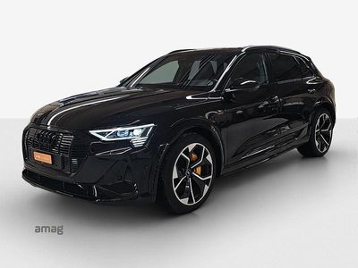 Gebraucht Audi e-tron Comfort 369 kW (503 PS) 2022 Mythosschwarz metallic SUV
