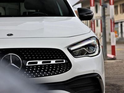Gebraucht Mercedes GLA200 AMG line 163 PS (119 kW) 2021 SUV