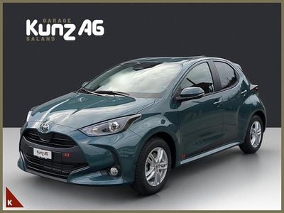 Grün Neu 2025 Toyota Yaris Hybrid Comfort Limousine | CHF 25’540 (Fairer Preis)
