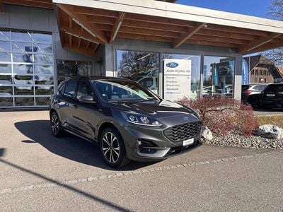 Grau Gebraucht 2022 Ford Kuga ST-Line SUV | CHF 29’950 (Etwas zu teuer)