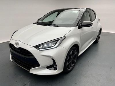 Weiss Neu 2025 Toyota Yaris Hybrid Premium Limousine | CHF 31’800 (Fairer Preis)