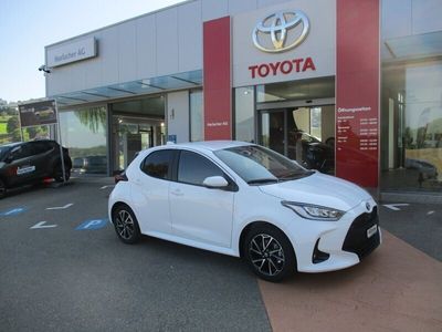 gebraucht Toyota Yaris Hybrid 1.5 Trend e-CVT