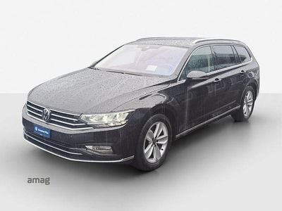 Deep black nacré Gebraucht 2023 VW Passat Elegance Kombi | CHF 29’900 (Fairer Preis)