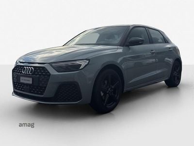 Pfeilgrau mythosschwarz Gebraucht 2024 Audi A1 Sportback Attraction Kleinwagen | CHF 29’990 (Etwas zu teuer)
