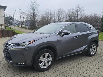Gebraucht 2015 Lexus NX300h E-FOUR SUV | CHF 15’000 (Superpreis)