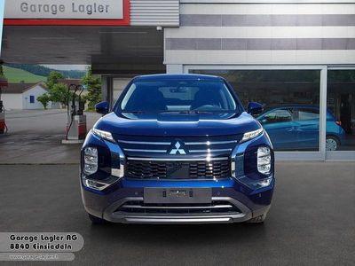 Blau Neu 2025 Mitsubishi Outlander P-HEV Invite SUV | CHF 49’900 (Guter Preis)
