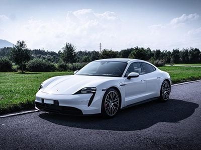 Porsche Taycan 4S