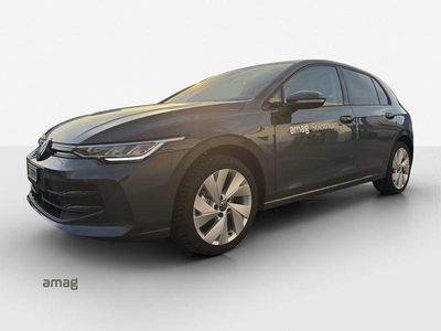 Delfingrau metallic Gebraucht 2025 VW Golf VIII United Limousine | CHF 33’900 (Teuer)