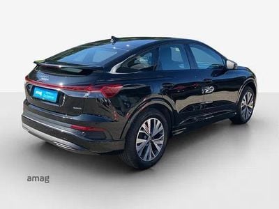 Mythosschwarz metallic Gebraucht 2021 Audi Q4 e-tron Ambiente SUV | CHF 30’990 (Guter Preis)