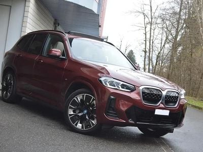 Rot Gebraucht 2025 BMW iX3 Impressive SUV | CHF 34’650