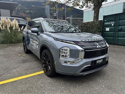 Gebraucht Mitsubishi Outlander P-HEV Instyle 306 PS (225 kW) 2025 Grau SUV