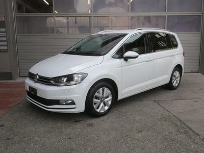 Gebraucht 2016 VW Touran Comfortline Van / Kleinbus | CHF 15’900