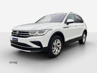 Pure white uni Gebraucht 2023 VW Tiguan Elegance SUV | CHF 35’890 (Fairer Preis)