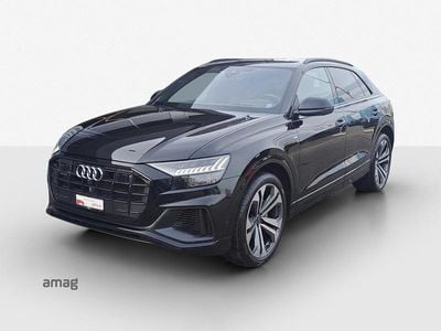 Mythosschwarz metallic Gebraucht 2023 Audi Q8 Ambiente SUV | CHF 59’290 (Guter Preis)