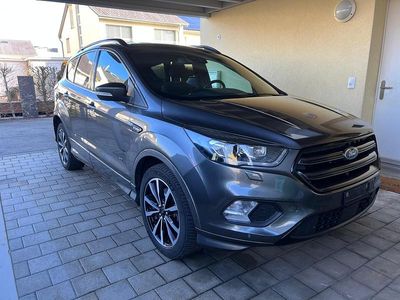 Gebraucht Ford Kuga ST-Line 180 PS (132 kW) 2017 SUV