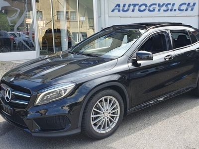 Mercedes GLA220