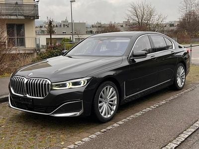 BMW 730