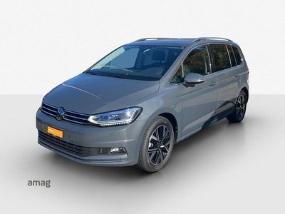 Delfingrau metallic Gebraucht 2024 VW Touran Highline Van / Kleinbus | CHF 35’490 (Etwas zu teuer)