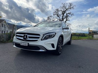 Weiss Gebraucht 2014 Mercedes GLA250 Urban SUV | CHF 19’800 (Teuer)
