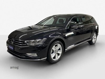 Gebraucht VW Passat Elegance 200 PS (147 kW) 2023 Deep black nacré Kombi