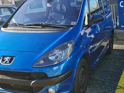 Gebraucht 2005 Peugeot 1007 Van / Kleinbus | CHF 2’200 (Etwas zu teuer)