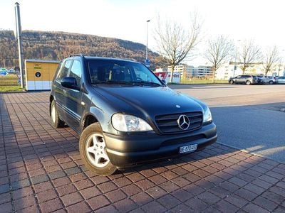Gebraucht Mercedes ML270 163 PS (119 kW) 2001 SUV