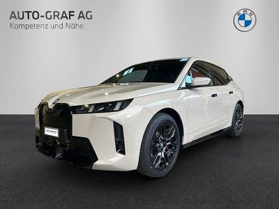 Grau Neu 2025 BMW iX M Sport SUV | CHF 103’800 (Fairer Preis)