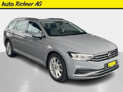 Gebraucht VW Passat Business 150 PS (110 kW) 2023 Grau Kombi