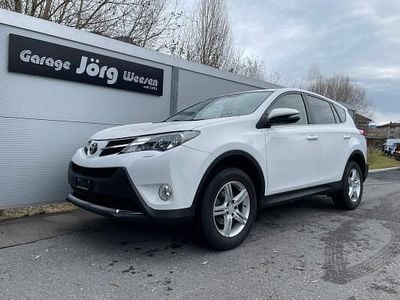 Weiss Gebraucht 2013 Toyota RAV4 Premium SUV | CHF 18’500 (Fairer Preis)