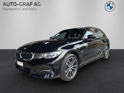 Schwarz Gebraucht 2022 BMW 320e Sport Line Kombi | CHF 34’900 (Fairer Preis)