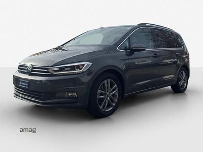 Delfingrau metallic Gebraucht 2024 VW Touran Comfortline Van / Kleinbus | CHF 36’490 (Teuer)