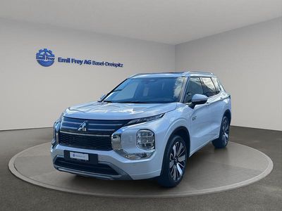 Neu Mitsubishi Outlander P-HEV Instyle 306 PS (225 kW) 2026 Weiss SUV