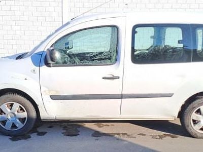Weiss Gebraucht 2012 Renault Kangoo Authentique Kombi | CHF 2’999