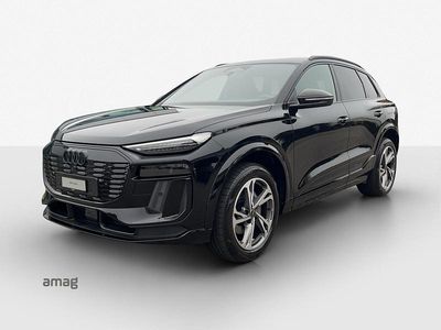 Mythosschwarz metallic Gebraucht 2024 Audi Q6 e-tron Ambiente SUV | CHF 88’980 (Teuer)