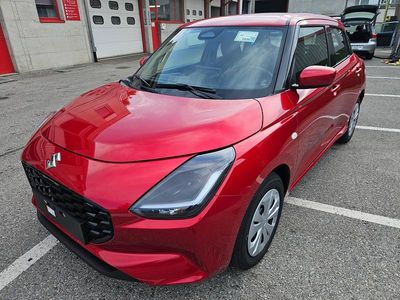 Neu Suzuki Swift 82 PS (60 kW) 2025 Rot Limousine