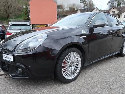Gebraucht Alfa Romeo Giulietta Quadrifoglio Verde 241 PS (177 kW) 2015 Kleinwagen