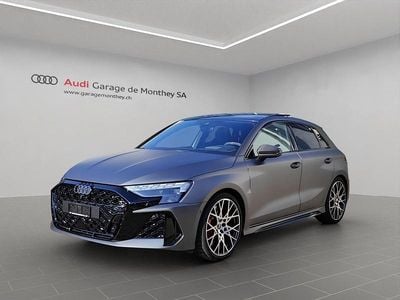 Neu Audi RS3 Ambiente 400 PS (294 kW) 2025 Limousine