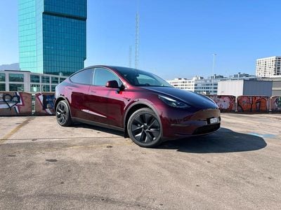 Gebraucht 2024 Tesla Model Y SUV | CHF 40’000 (Etwas zu teuer)