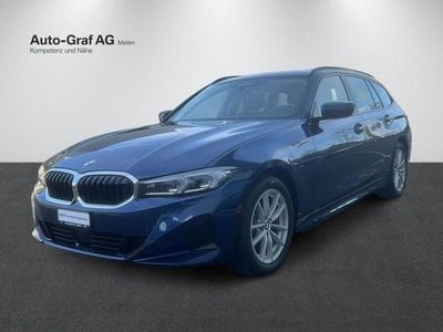 Blau Gebraucht 2023 BMW 320e Comfort Edition Kombi | CHF 44’800 (Teuer)