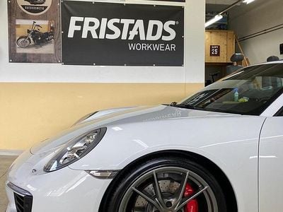 Porsche 911 Carrera 4S